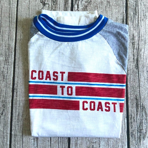 Old Navy short sleeve graphic tee. Boys size XL (14-16) Like new condition. - Picture 3 of 5